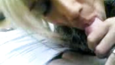 Ta Sucks And Fucks Creampied ja saab oma kiisu hästi süüa